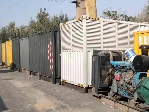 株洲200KW柴油发电机机组每小时油耗是多少?
